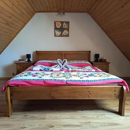 Feriehus Domcek Kami *